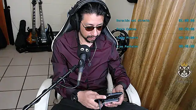 Snapshot of AntuanSV chatting on 03-16-26, 05:13 AntuanSV online show from 03-16-26, 05:13