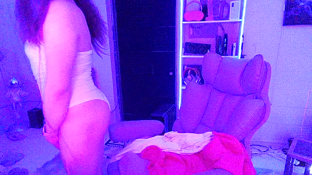 Moongirl117 online show from 03-04-26, 02:12