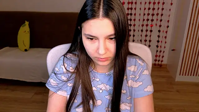 Snapshot of Ari_Grend chatting on 03-01-26, 02:13 Ari Grend online show from 03-01-26, 02:13