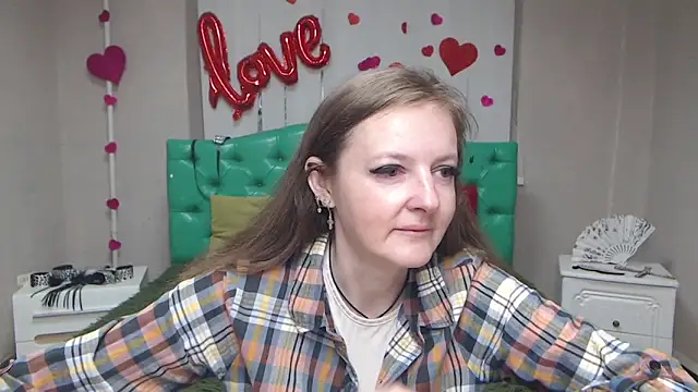 MeganPirs online show from 05-08-26, 05:18