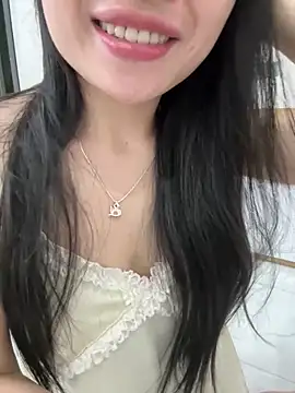 Snapshot of Tinn_tin chatting on 05-13-26, 07:22 Tinn tin online show from 05-13-26, 07:22