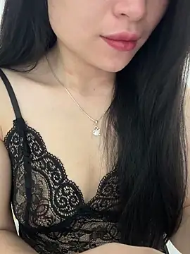 Snapshot of Tinn_tin chatting on 06-03-26, 03:39 Tinn tin online show from 06-03-26, 03:39
