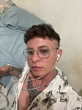 erickmoor2526 online show from 02-26-26, 01:43