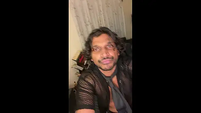 Snapshot of Mike_lumeire chatting on 03-18-26, 06:00 Mike lumeire online show from 03-18-26, 06:00