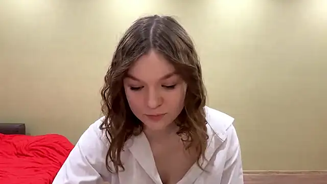 Snapshot of AliveCute chatting on 03-12-26, 05:30 AliveCute online show from 03-12-26, 05:30