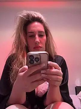 JuliaPrivat online show from 03-13-26, 10:05