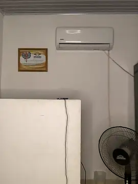 Snapshot of Eloise_aksnes chatting on 07-01-26, 04:36 Eloise aksnes online show from 07-01-26, 04:36