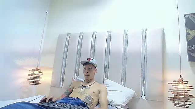 Ethan Wolfe online show from 03-05-26, 05:58