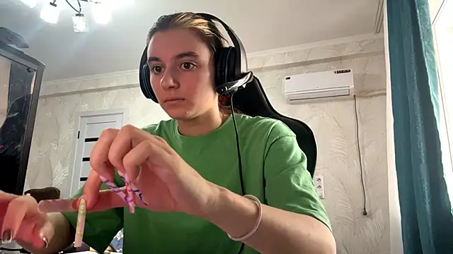 Snapshot of PluralPalaver chatting on 03-05-26, 07:15 PluralPalaver online show from 03-05-26, 07:15