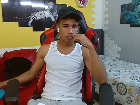 Snapshot of Damondark chatting on 03-11-26, 02:56 Damondark online show from 03-11-26, 02:56