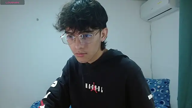noah millerx online show from 05-02-26, 03:33