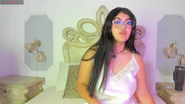 Snapshot of daphne_aris chatting on 03-14-26, 03:56 daphne aris online show from 03-14-26, 03:56