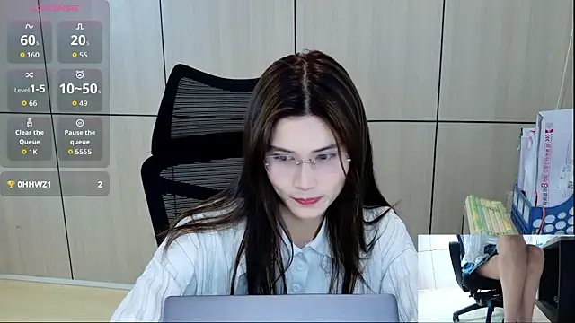 Snapshot of zhen-68 chatting on 05-14-26, 12:50 zhen-68 online show from 05-14-26, 12:50