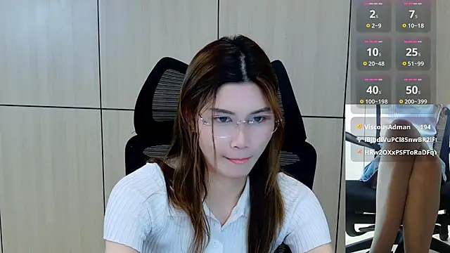 Snapshot of zhen-68 chatting on 07-07-26, 07:23 zhen-68 online show from 07-07-26, 07:23