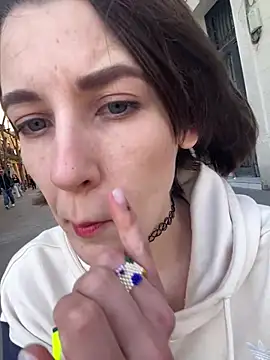 Kamorana online show from 03-09-26, 01:04