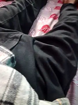 Snapshot of Shubhamshows chatting on 03-10-26, 05:29 Shubhamshows online show from 03-10-26, 05:29