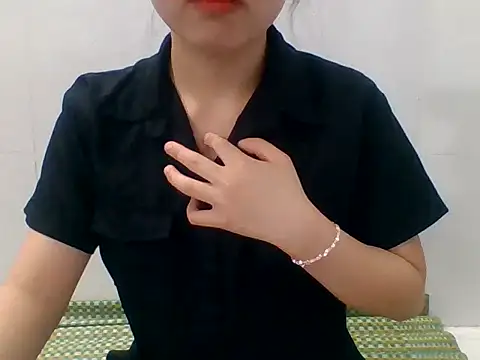 kiraa-007 online show from 05-12-26, 03:42