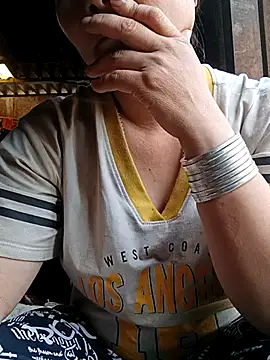 Lindxx-hot online show from 04-08-26, 02:22