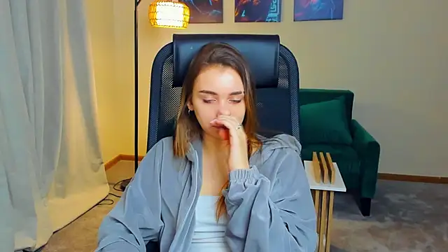 Snapshot of CarmelPerlas chatting on 03-04-26, 06:19 CarmelPerlas online show from 03-04-26, 06:19