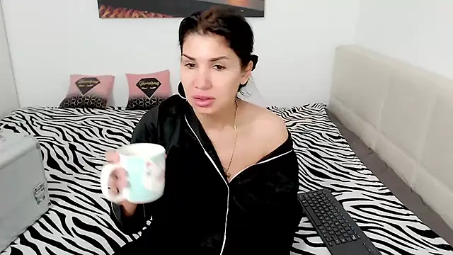 NickyHotXO online show from 04-07-26, 04:57