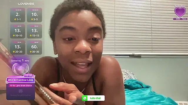 Snapshot of PetiteWet chatting on 07-20-26, 05:33 PetiteWet online show from 07-20-26, 05:33