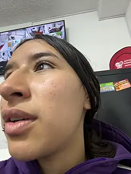 LilyRossi  online show from 07-01-26, 12:51