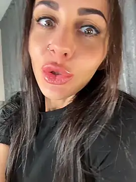 Snapshot of Flexira chatting on 03-05-26, 07:59 Flexira online show from 03-05-26, 07:59