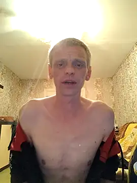 Snapshot of Maximuss69 chatting on 03-25-26, 11:00 Maximuss69 online show from 03-25-26, 11:00