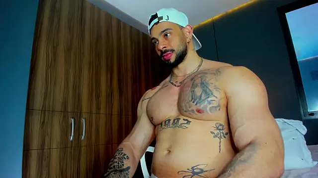 Snapshot of massimo_visconti chatting on 03-12-26, 10:16 massimo visconti online show from 03-12-26, 10:16