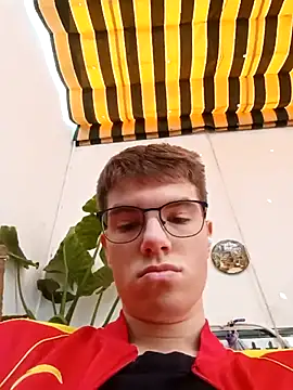 Snapshot of Alejandro27003 chatting on 03-01-26, 12:18 Alejandro27003 online show from 03-01-26, 12:18