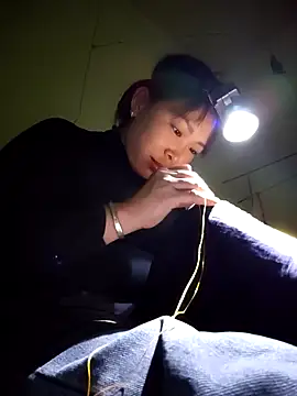 Snapshot of MiuNazz chatting on 03-10-26, 05:34 MiuNazz online show from 03-10-26, 05:34