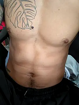 Snapshot of unleash6966 chatting on 03-03-26, 04:24 unleash6966 online show from 03-03-26, 04:24