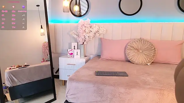 Snapshot of Grace_Williams_ chatting on 03-07-26, 07:44 Grace Williams online show from 03-07-26, 07:44