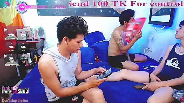 Snapshot of Little_sunshine_squad chatting on 03-12-26, 04:40 Little sunshine squad online show from 03-12-26, 04:40