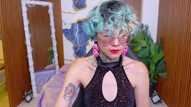 Lyra tay online show from 06-06-26, 07:07