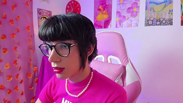 Madeline 21 online show from 03-13-26, 05:03