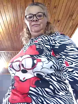 momismilf544 online show from 04-07-26, 01:33