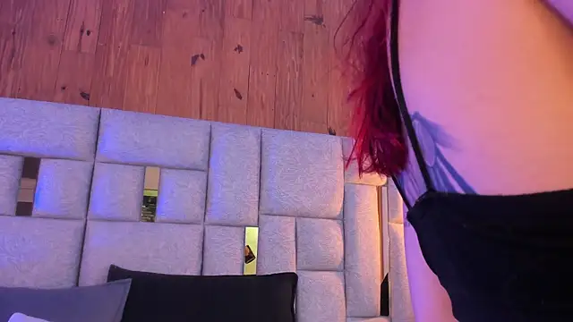 camilaa smith  online show from 07-26-26, 08:27