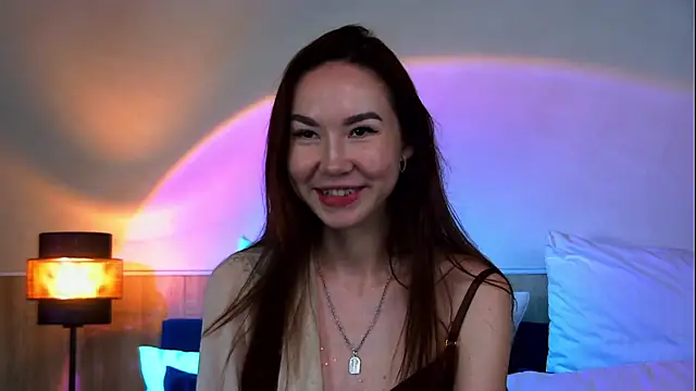 Snapshot of EmilyGray__ chatting on 06-12-26, 07:18 EmilyGray online show from 06-12-26, 07:18