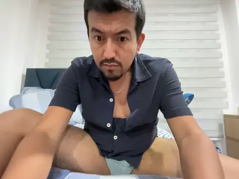 Snapshot of baby026- chatting on 03-09-26, 05:00 baby026- online show from 03-09-26, 05:00