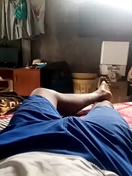 Snapshot of Javier_068 chatting on 03-15-26, 09:43 Javier 068 online show from 03-15-26, 09:43