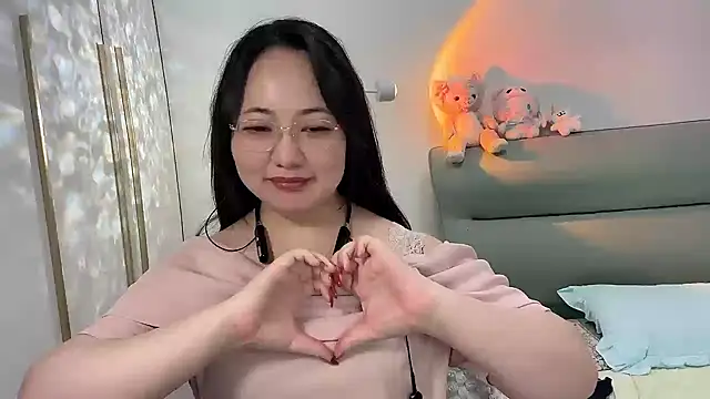 Snapshot of Susu-36E chatting on 06-17-26, 02:07 Susu-36E online show from 06-17-26, 02:07