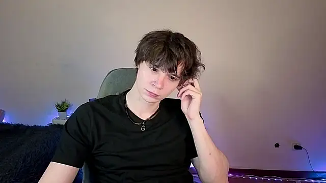 AnthonyCuutie online show from 06-01-26, 05:31
