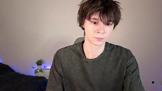 AnthonyCuutie online show from 06-15-26, 07:54