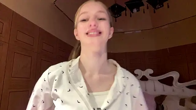 Snapshot of Anika_Socutehe chatting on 03-09-26, 01:37 Anika Socutehe online show from 03-09-26, 01:37