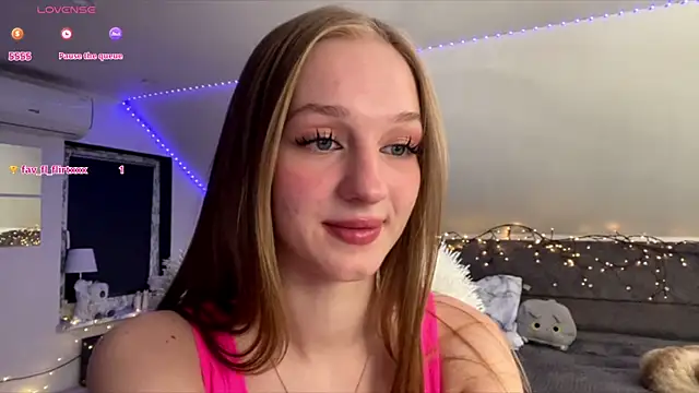 Anika Socutehe online show from 06-25-26, 09:19