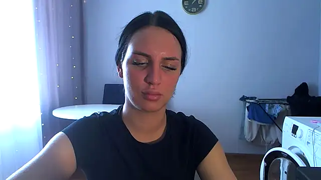 imvika online show from 04-23-26, 03:52