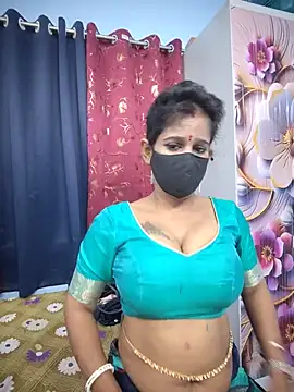 Snapshot of Tinaa_baby chatting on 06-18-26, 09:14 Tinaa baby online show from 06-18-26, 09:14