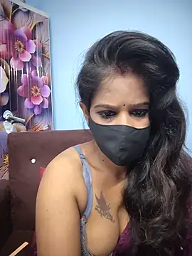 Snapshot of Tinaa_baby chatting on 07-08-26, 02:05 Tinaa baby online show from 07-08-26, 02:05