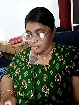 Snapshot of deepika-mallus chatting on 03-07-26, 11:24 deepika-mallus online show from 03-07-26, 11:24